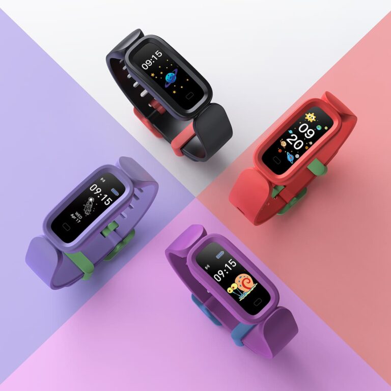 S90 is a smart watch for children, with 4 child-friendly strap colors and the cute shape is loved by children and parents.